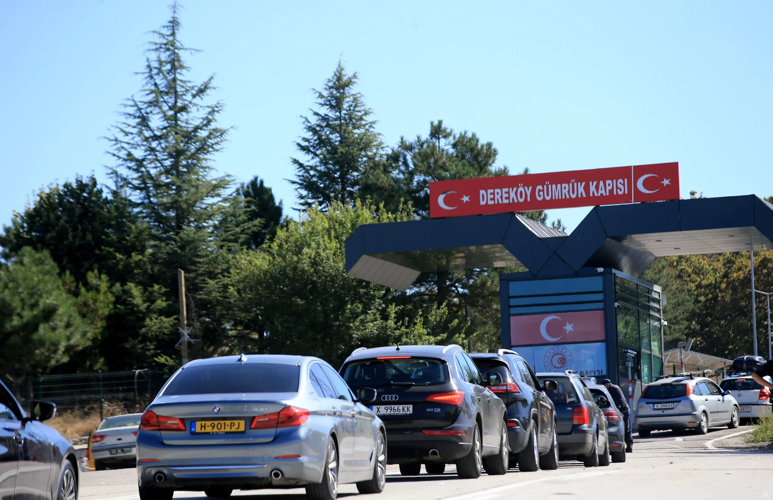 Gurbetçi Zekiye Tayap: "Çok hüzünlüyüz, ağlayarak dönüyoruz, 30 yıldır Almanya'dayım.