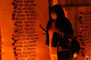 Kocaeli'nin Gölcük ilçesi, Yalova, Sakarya ile İstanbul'un Avcılar ve Kadıköy