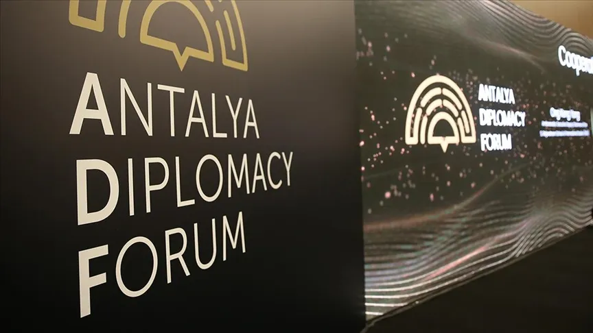 Cumhurbaşkanı Recep Tayyip Erdoğan'ın himayesinde ve Dışişleri Bakanı Mevlüt Çavuşoğlu'nun