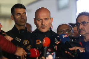 "Bir galeride patlamanın akabinde oluşan bir yangın söz konusu. Şu
