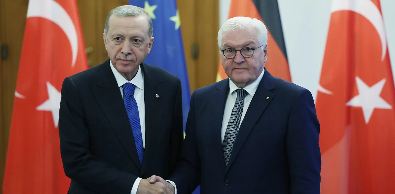 https://www.youtube.com/watch?v=T7-rOIi_8xo*** Cumhurbaşkanı Erdoğan görüşmede, İsrail'in Filistin topraklarındaki saldırılarının artık sonlandırılması