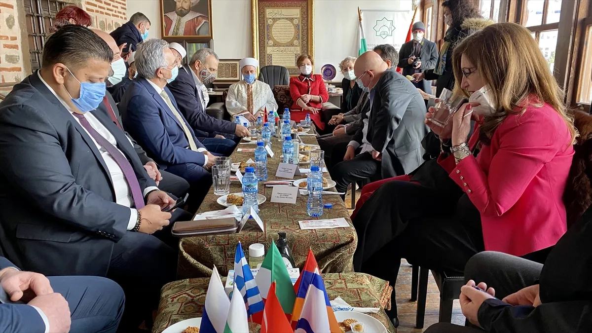 Bulgaristan'ın Filibe kentindeki tarihi Muradiye Camisi'ne 2014'te düzenlenen ırkçı ve
