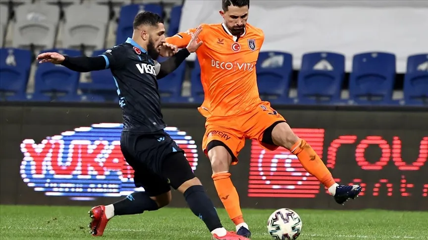 Süper Lig'in 26. haftasında Medipol Başakşehir'e konuk olan Trabzonspor, rakibini