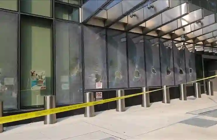 New York'taki Türkevi'ne yapılan saldırının güvenlik kamerası görüntülerine ulaştı.