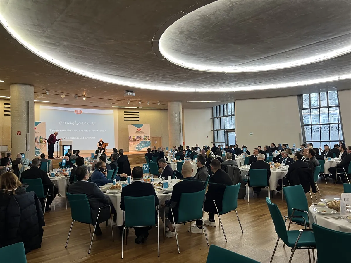 Almanya'nın Köln kentinde Türkler ve Almanlar, Diyanet İşleri Türk İslam