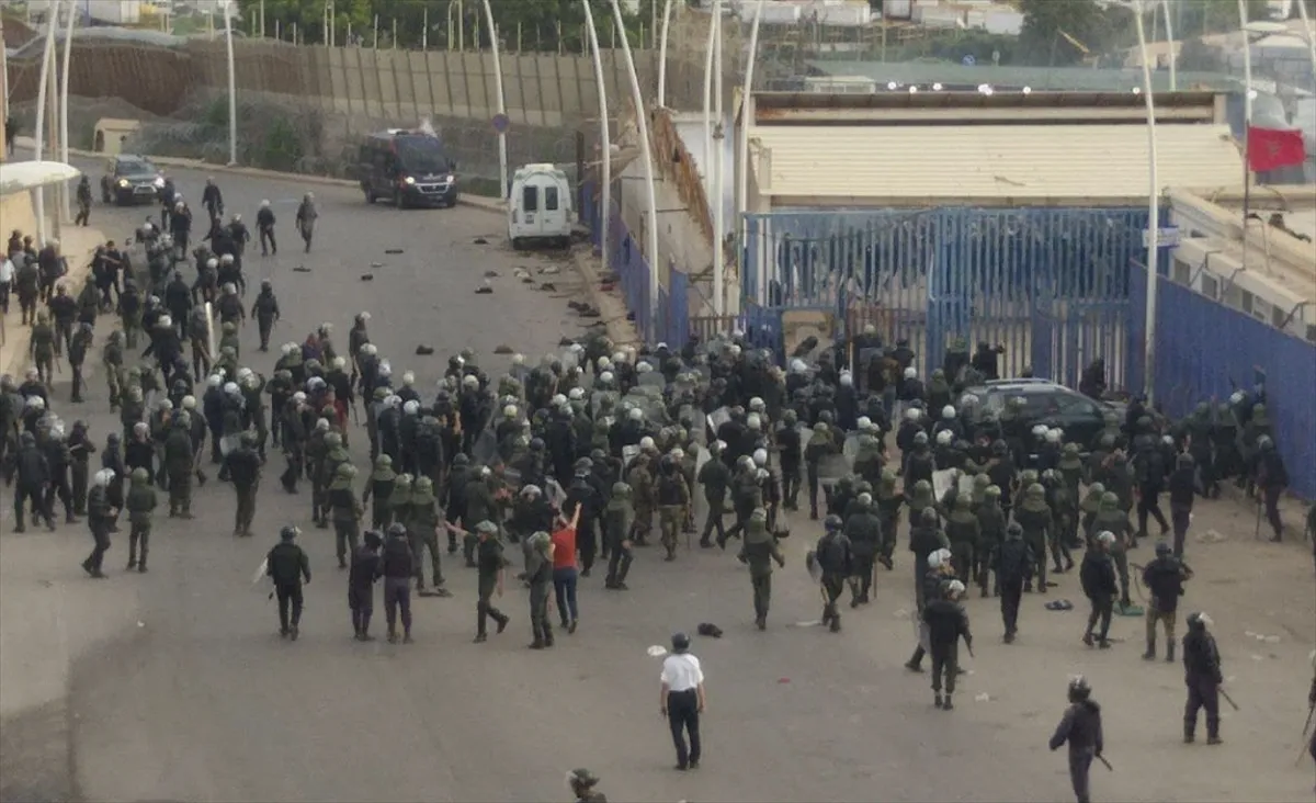 Fas'tan Kuzey Afrika'da İspanya toprağı Melilla kentine geçmeye çalışırken yaşanan