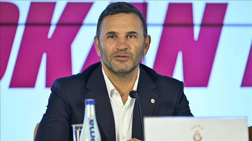 Galatasaray Kulübü, 2 yıllık yeni sözleşme imzaladığı futbol takımı teknik