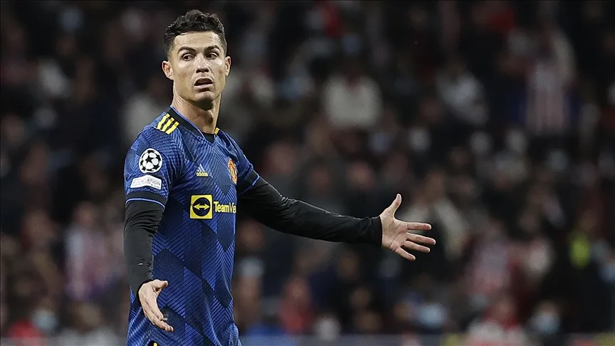 Portekizli yıldız futbolcu Cristiano Ronaldo, kulübü Manchester United'dan atılmaya çalışıldığını