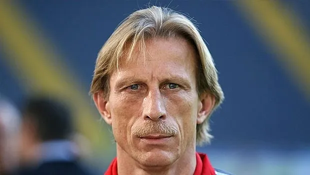 Almanya Türkiye’ye haksızlık yaptı Fenerbahçe'nin ve Beşiktaş'ın eski antrenörü Christoph Daum, meclisin aldığı soykırım
