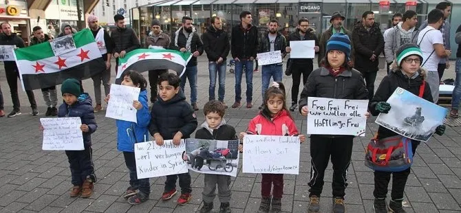 Halep'te yerleşim yerlerini hedef alan hava saldırıları, Wuppertal kentinde protesto