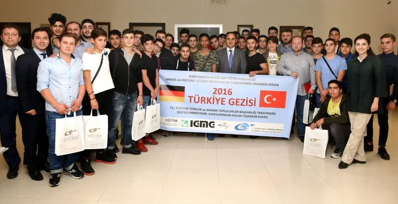 Yurtdışı Türkler ve Akraba Topluluklar Başkanlığı’nın desteğiyle Evliya Çelebi Gençlik