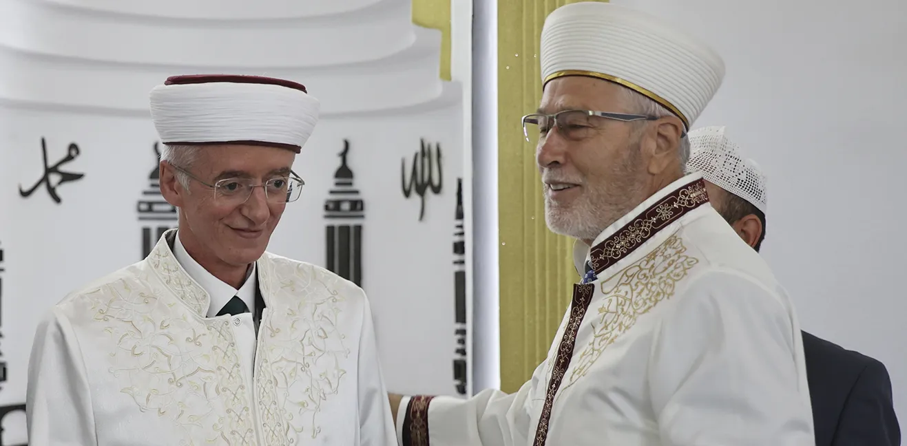 Batı Trakya'da, İskeçe seçilmiş Müftüsü merhum Ahmet Mete'nin yerine Mustafa