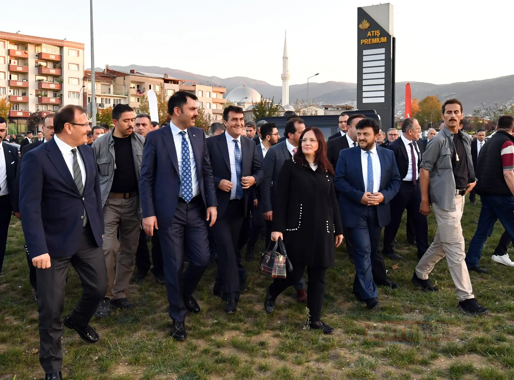 Çevre ve Şehircilik Bakanı Murat Kurum, Osmangazi Belediyesi tarafından Soğanlı