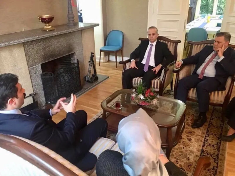Köln Başkonsolosu Ceyhun Erciyes UETD Genel Merkezi’ni ziyaret etti. Ziyarette
