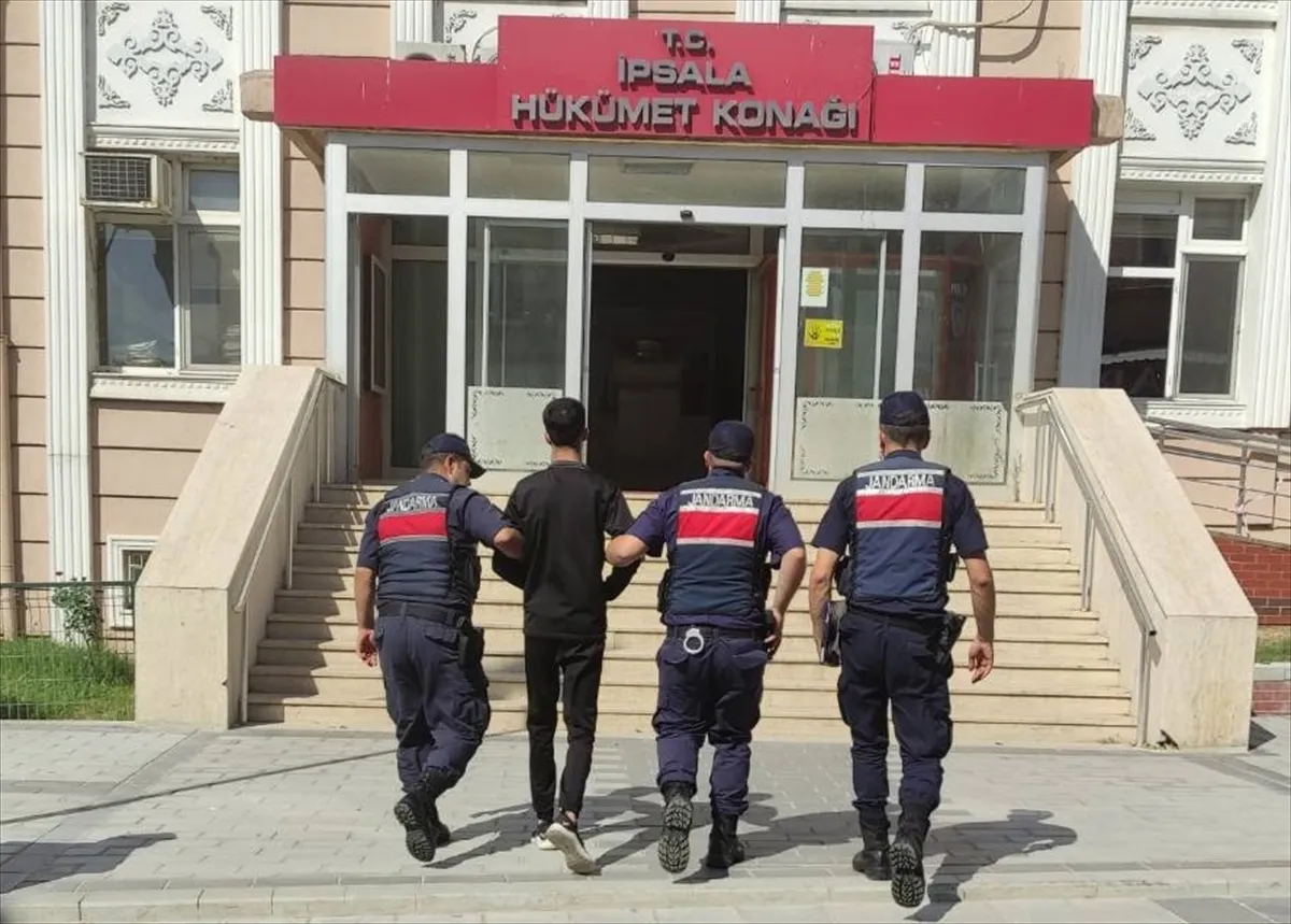 Edirne'de, Yunanistan'a kaçmaya çalışan terör örgütü 17 FETÖ mensubu yakalandı.