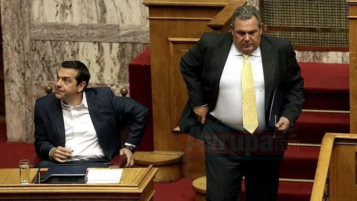 Yunanistan’da Çipras liderliğindeki Syriza, hükümetin küçük ortağı Anel’in hükümetten ayrılma