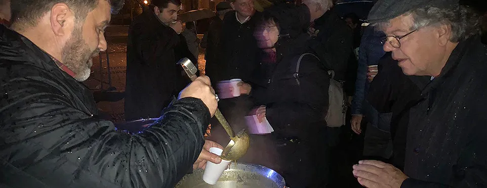Almanya'nın Köln kentine bağlı Chorweiler semtinde DİTİB Camii Derneği yönetimi