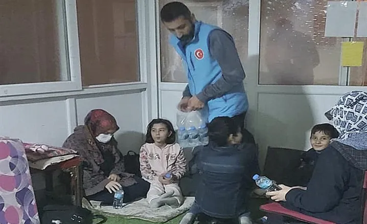 Diyanet İşleri Başkanı Prof. Dr. Ali Erbaş, depremin meydana geldiği