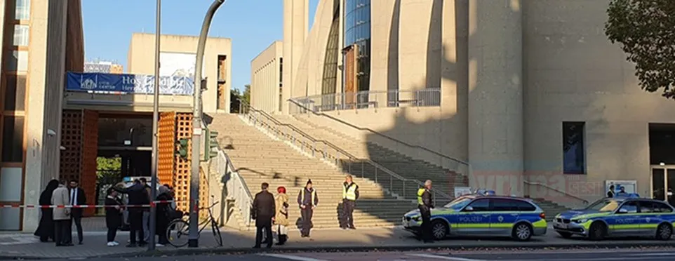 Diyanet İşleri Türk İslam Birliği (DİTİB) Köln Genel Merkezi ile