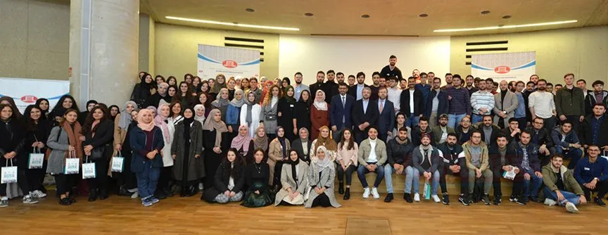 Türkmen, “Eğitime ve insana yapılan yatırım geleceğe yapılan yatırımdır” dedi.