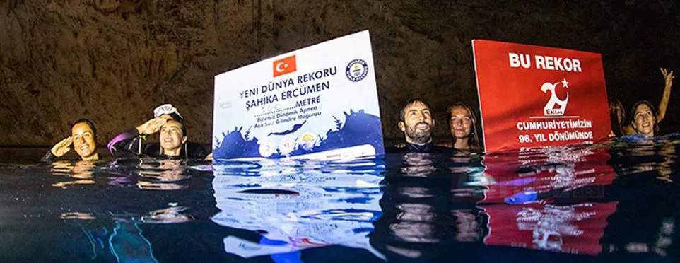 Dünya dalış rekortmeni milli sporcu Şahika Ercümen, Mersin'in Aydıncık ilçesindeki