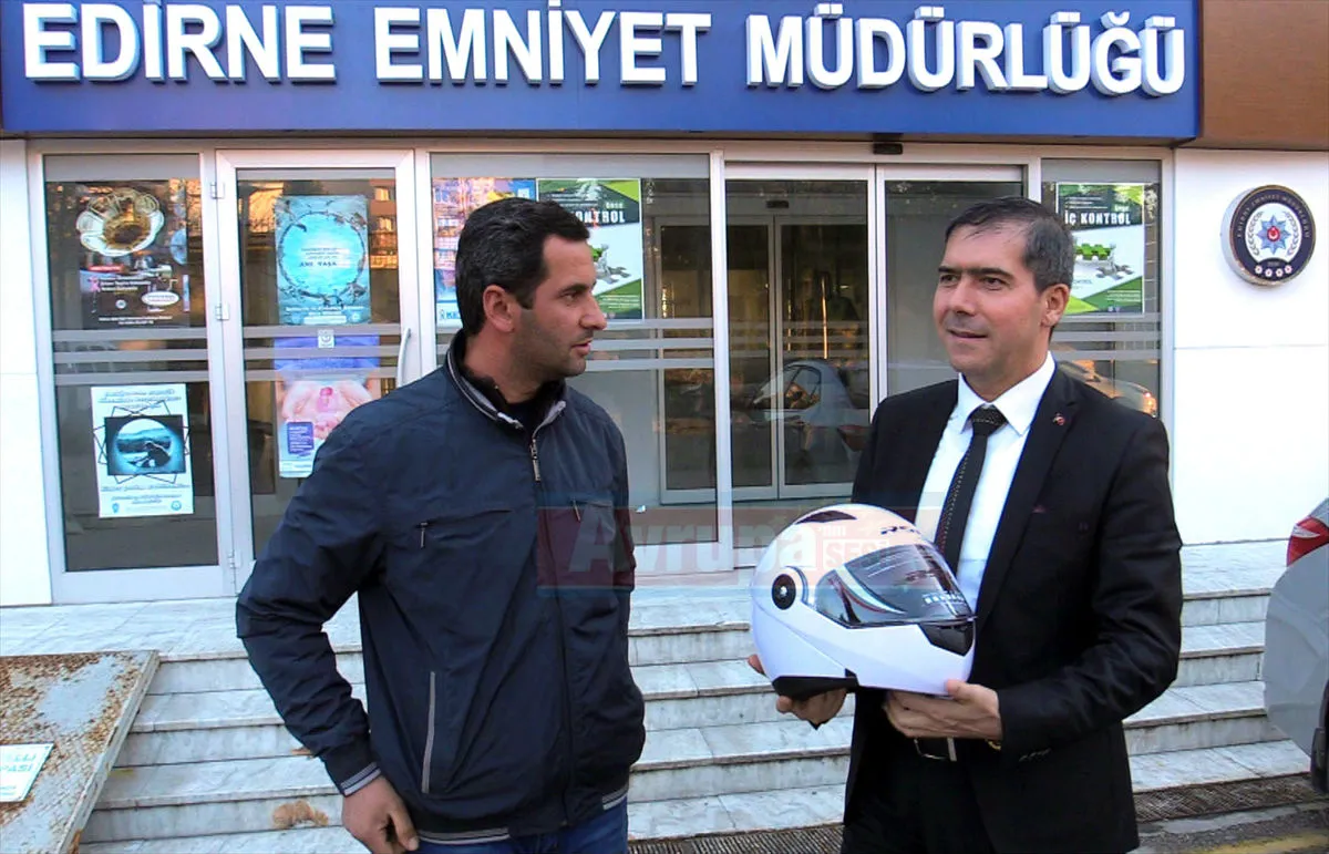 EDİRNE Edirne'de "sehven" emniyet kemeri cezası kesilen motosiklet sürücüsüne Edirne