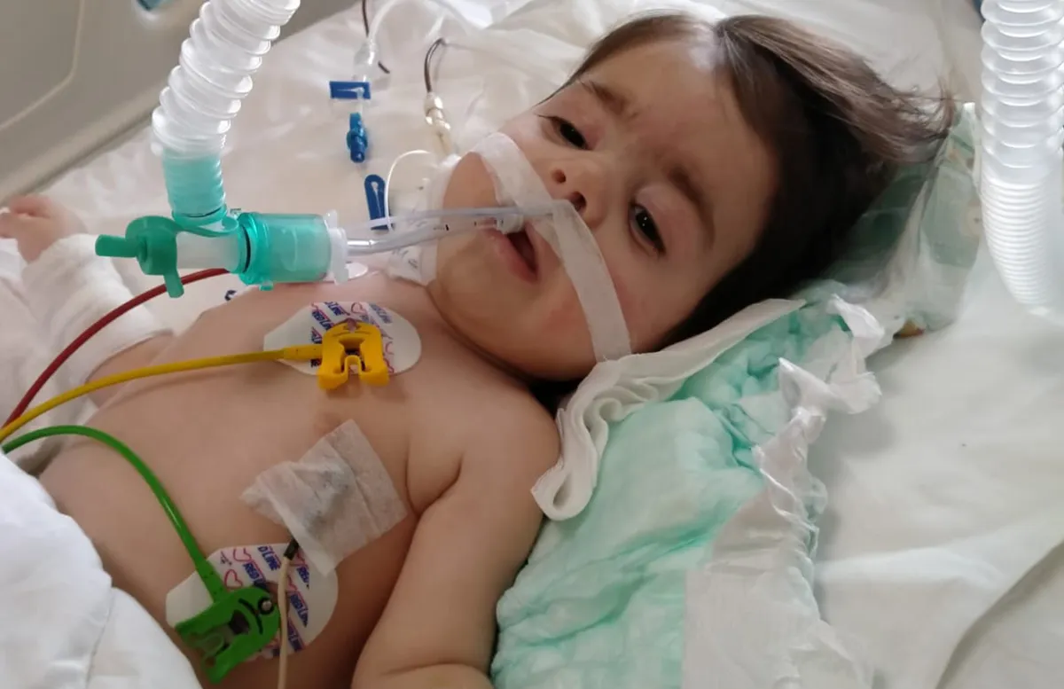 Adana’da ikamet eden Akatekin çifti SMA hastası 13 aylık yavruları