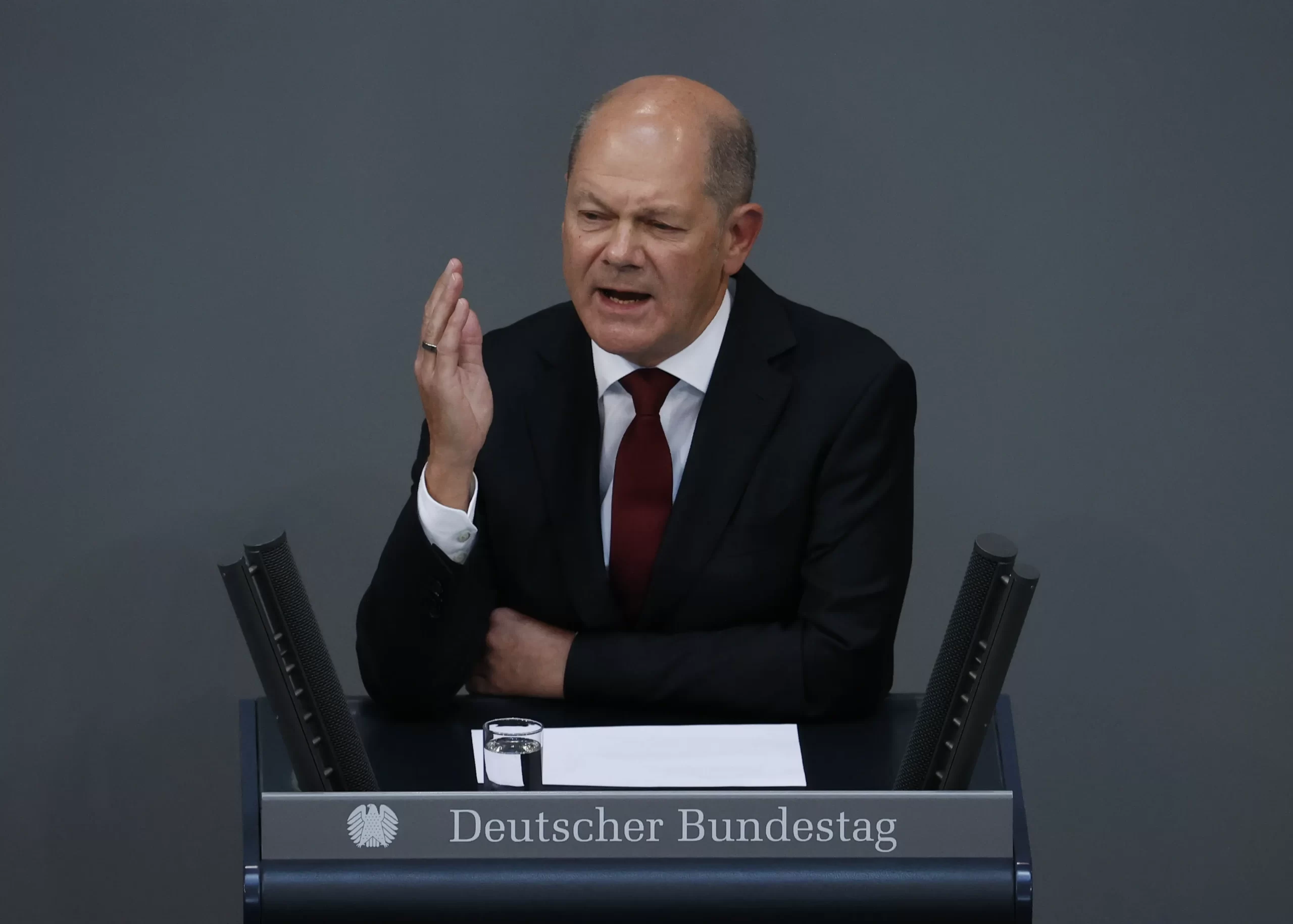 Scholz, Prag'da düzenlenen gayriresmi AB zirvesinin ardından yaptığı açıklamada, "Nükleer