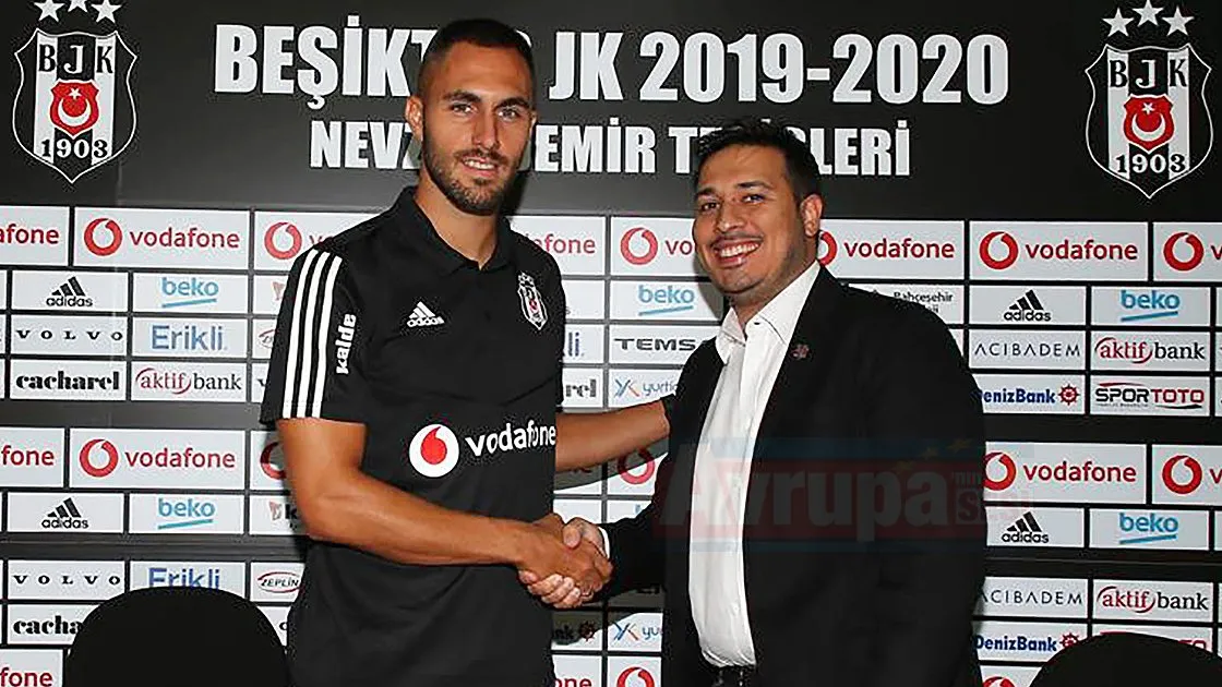 Transfer çalışmalarını sürdüren Beşiktaş, İspanyol futbolcu Victor Ruiz Torre'yi renklerine