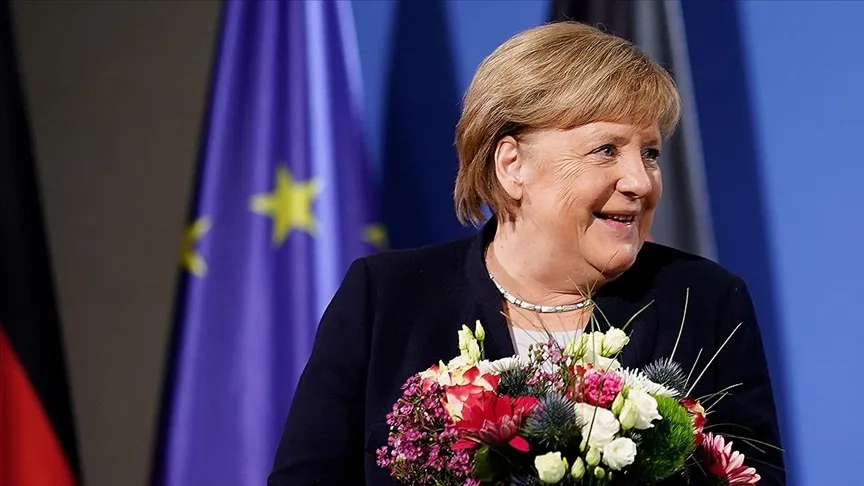 İsviçre'nin Cenevre kentinde düzenlenen ödül töreninde, Merkel, 2015 ve 2016'daki