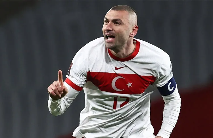 Fransa 1. Futbol Ligi (Ligue 1) ekibi Lille'de forma giyen