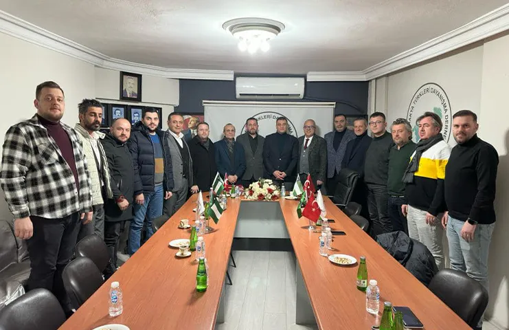 MHP Bursa İl Başkanı Muhammet Tekin ile birlikte MHP 25.