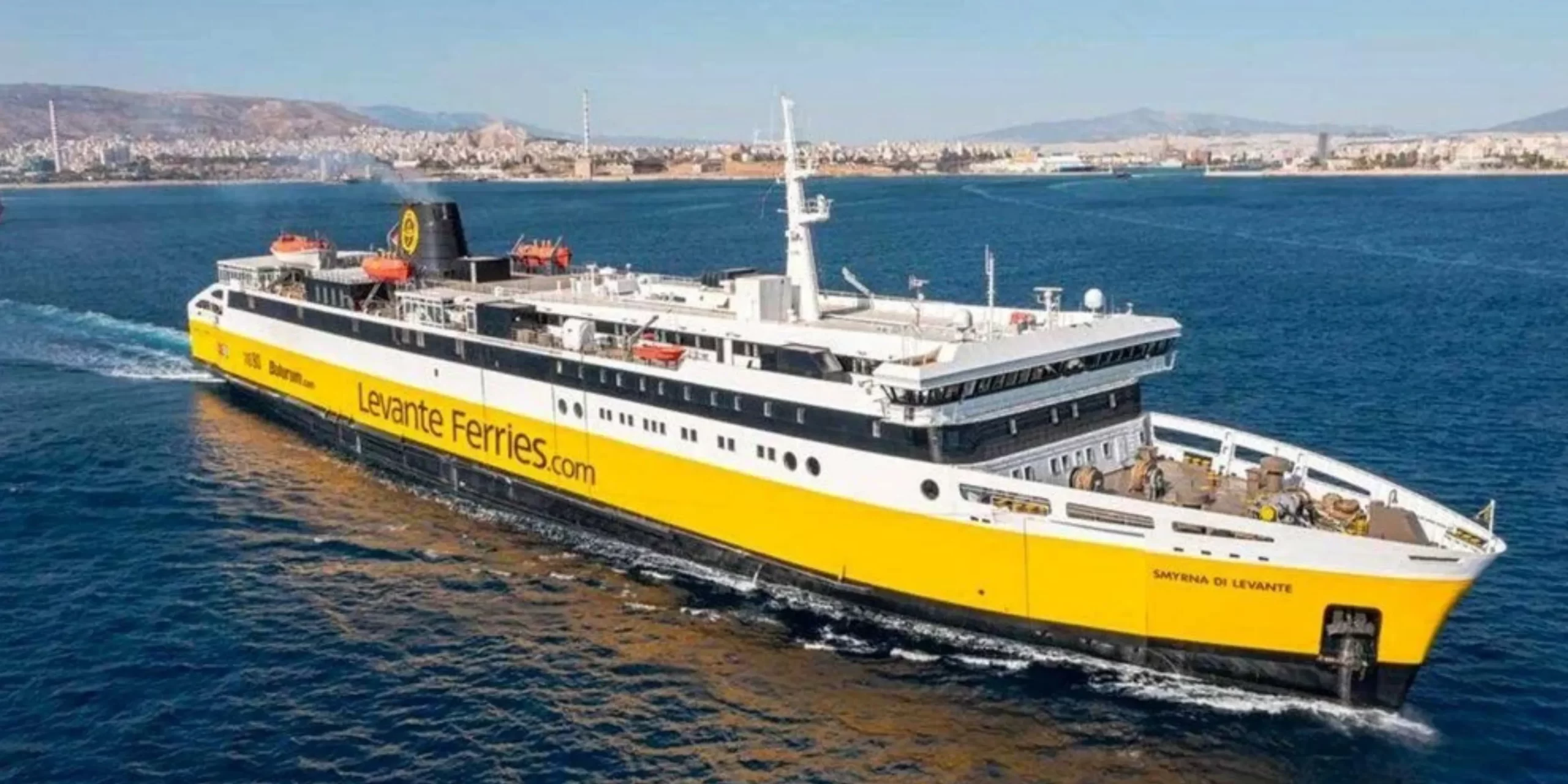 Uzun yıllar konuşulan Selanik, İzmir gemi seferleri başladı. 