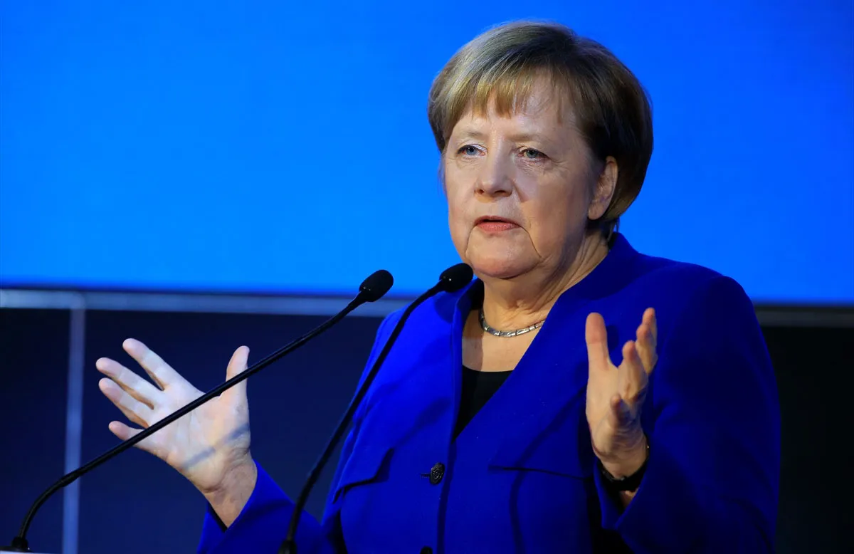 Almanya Başbakanı Angela Merkel, Türkiye ile her düzeyde temasta olmaya