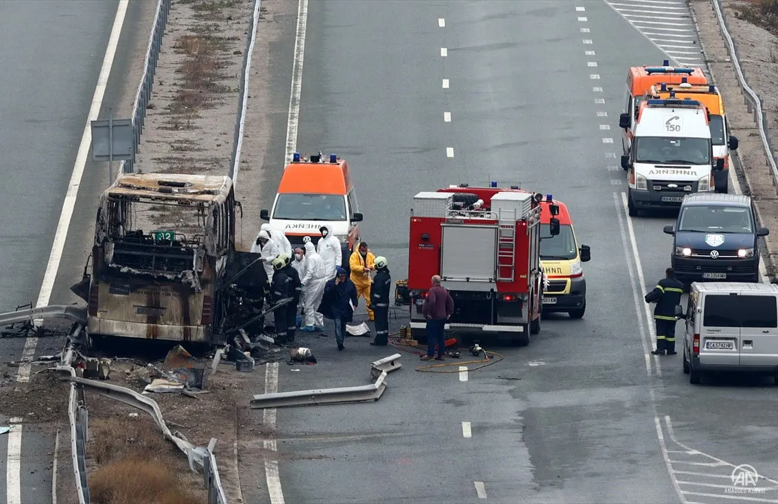 Bulgaristan Başsavcı Vekili Sarafov: "Otobüste bir patlama meydana gelmiş. Kurbanların