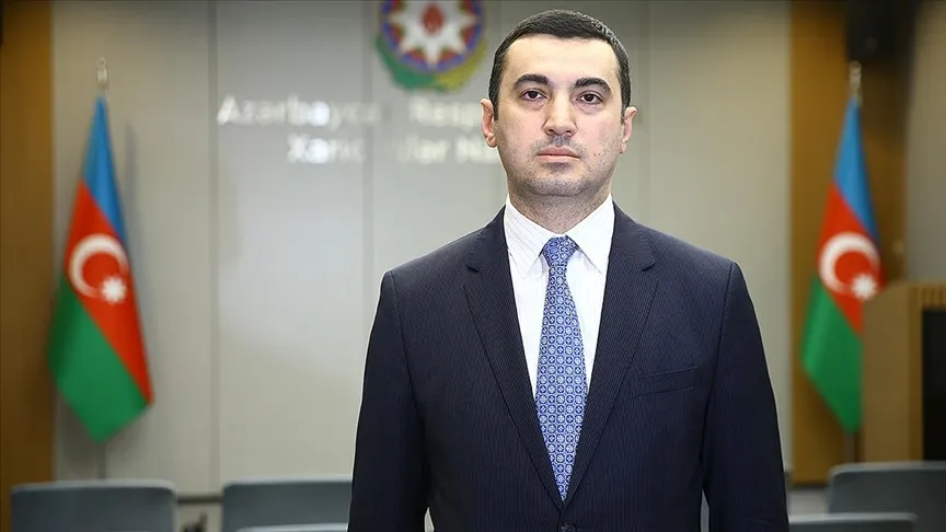Azerbaycan Dışişleri Bakanlığı Sözcüsü Hacızade, "(Macron'un) Baskı diliyle konuşması kabul