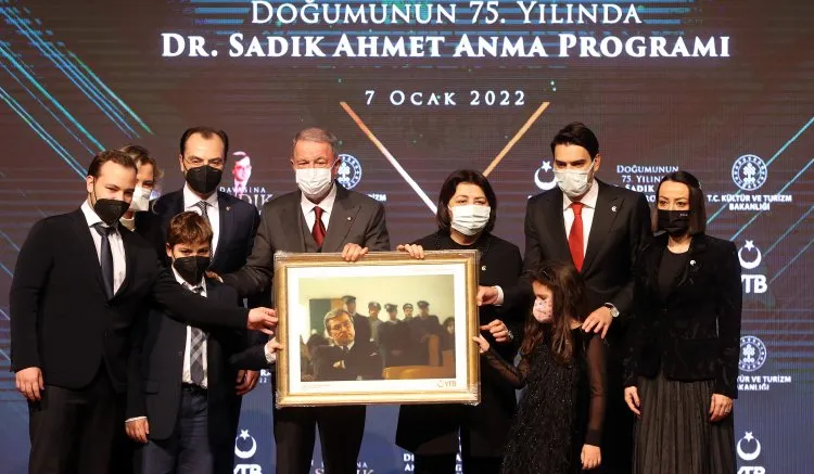 YTB'den "Doğumunun 75. Yılında Dr. Sadık Ahmet'i Anma" etkinliği 10