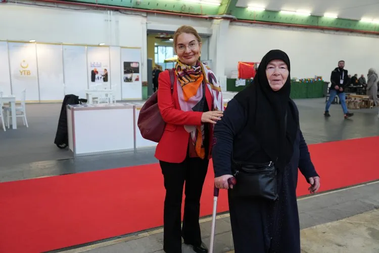 Duisburg kitap ve kültür fuarında YTB’nin standı büyük ilgi görüyor 5 galeri RNjlxKdIoUXJIArU Jqz