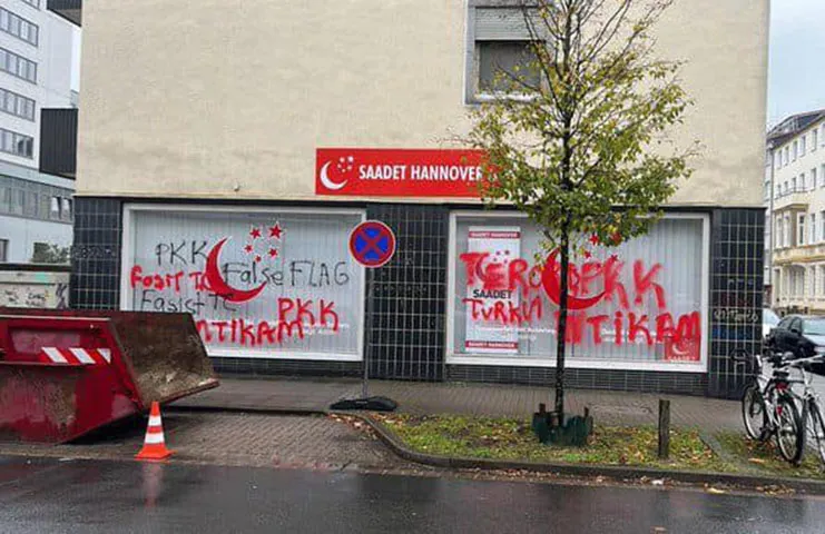 galeri V29SZBZywLl4f7Fb4q3T