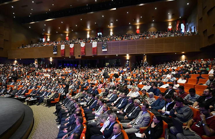 YTB desteğiyle "Uluslararası Öğrenci Bilimler Kongresi" Gaziantep’te başladı 14