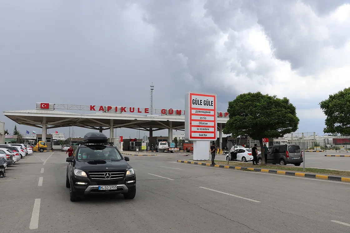Avrupa’nın çeşitli ülkelerinde yaşayan yıllık izinlerini vatanlarında geçirmek isteyen gurbetçilerin