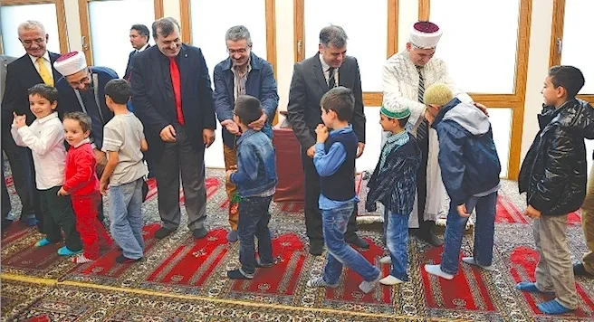 Almanya’daki Kurban Bayramı coşkusu hafta sonuna denk gelmesiyle birlikte Türkiye’yi