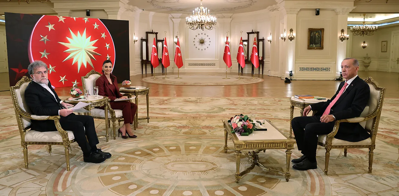 Cumhurbaşkanı Recep Tayyip Erdoğan: Bize oy versin vermesin, tüm gurbetçilerimize