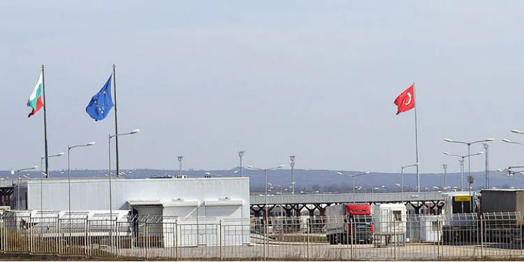Avrupa'dan Hamzabeyli Sınır Kapısı'na nasıl gidilir? İşte bu konu hakkında