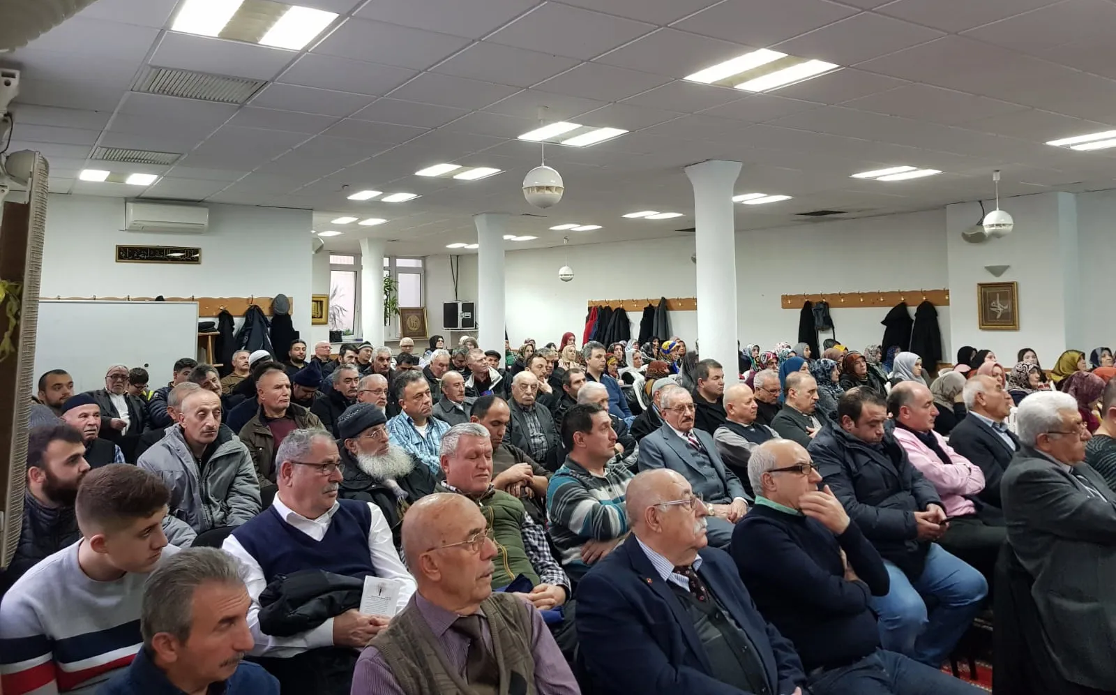 Hessen DİTİB Eyalet Birliğine bağlı cemiyetlerinin ev sahipliğinde “Örnek Aile