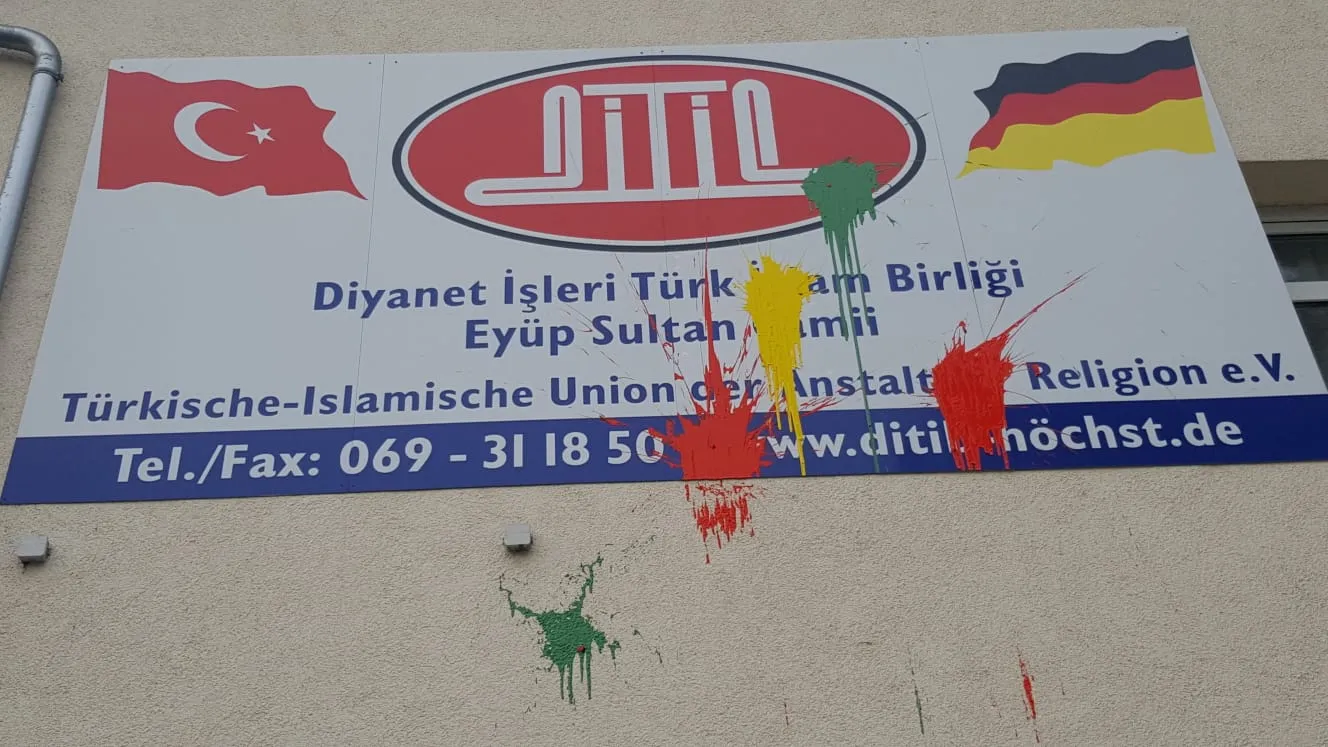 Almanya'da Diyanet İşleri Türk İslam Birliği’ne (DİTİB) bağlı bir camiye