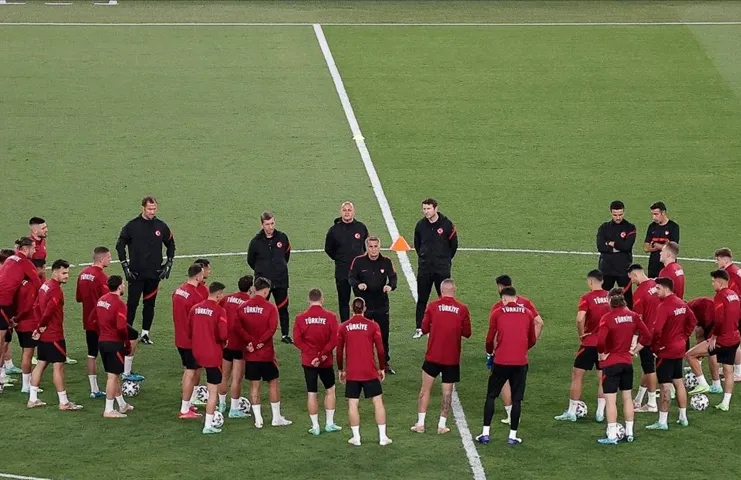 2020 Avrupa Futbol Şampiyonası'nın (EURO 2020) açılış maçında yarın İtalya