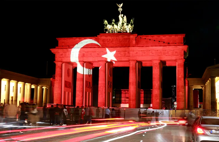 Almanya'da Türk nüfusu, son yıllarda önemli bir artış göstererek 2023