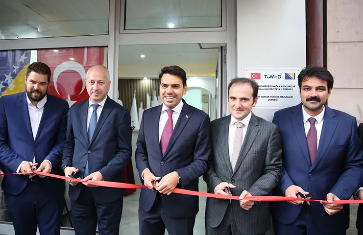 Yurtdışı Türkler ve Akraba Topluluklar Başkanlığı (YTB), yükseköğrenimlerini Türkiye'de tamamlayan