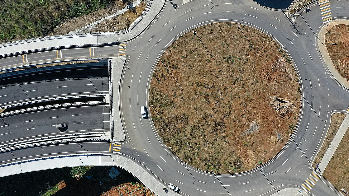 Trabzon merkezi ve Karadeniz Sahil Yolu'nun Trabzon geçişine alternatif olarak